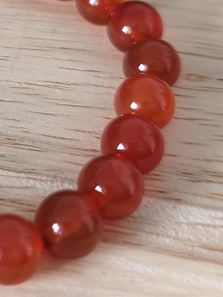 Bracelet en Cornaline naturelle 6 mm – Pierre d’énergie et de confiance – Collection Pierre d’Exception