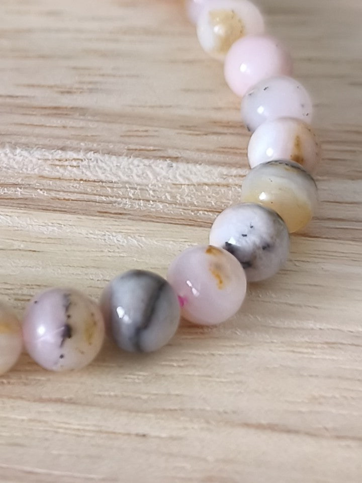 Bracelet Opale Rose 6 mm – Pierre de douceur et harmonie – Collection Pierre d’Exception