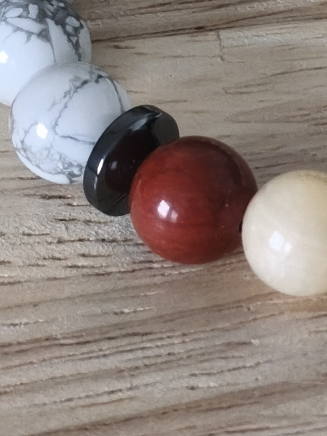 Bracelet 7 Chakras & Howlite blanche  8 mm – Collection 7 Chakras