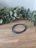 Bracelet en perles d’Aigue-Marine 6mm d’un bleu doux, élégant et apaisant, pour apaiser l’esprit et renforcer la communication.