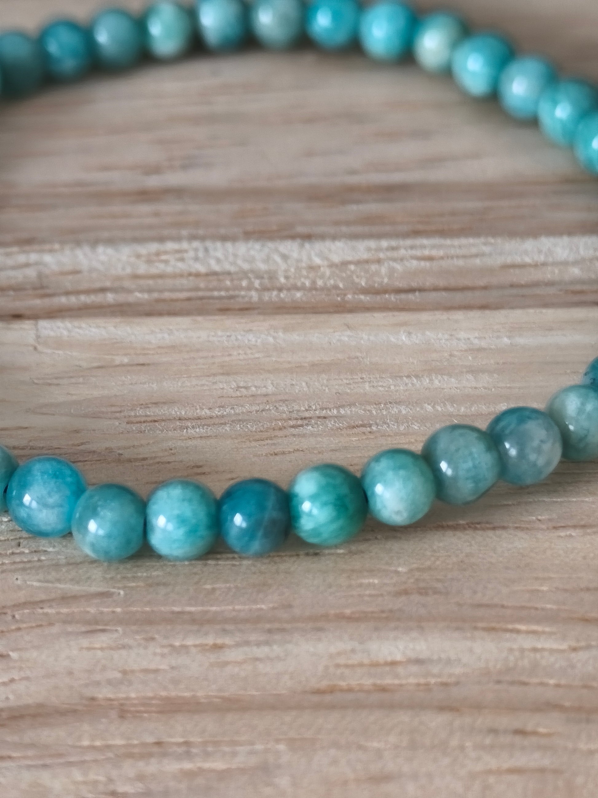 Bracelet Amazonite Pérou 4mm aux nuances vert turquoise, bijou raffiné et apaisant