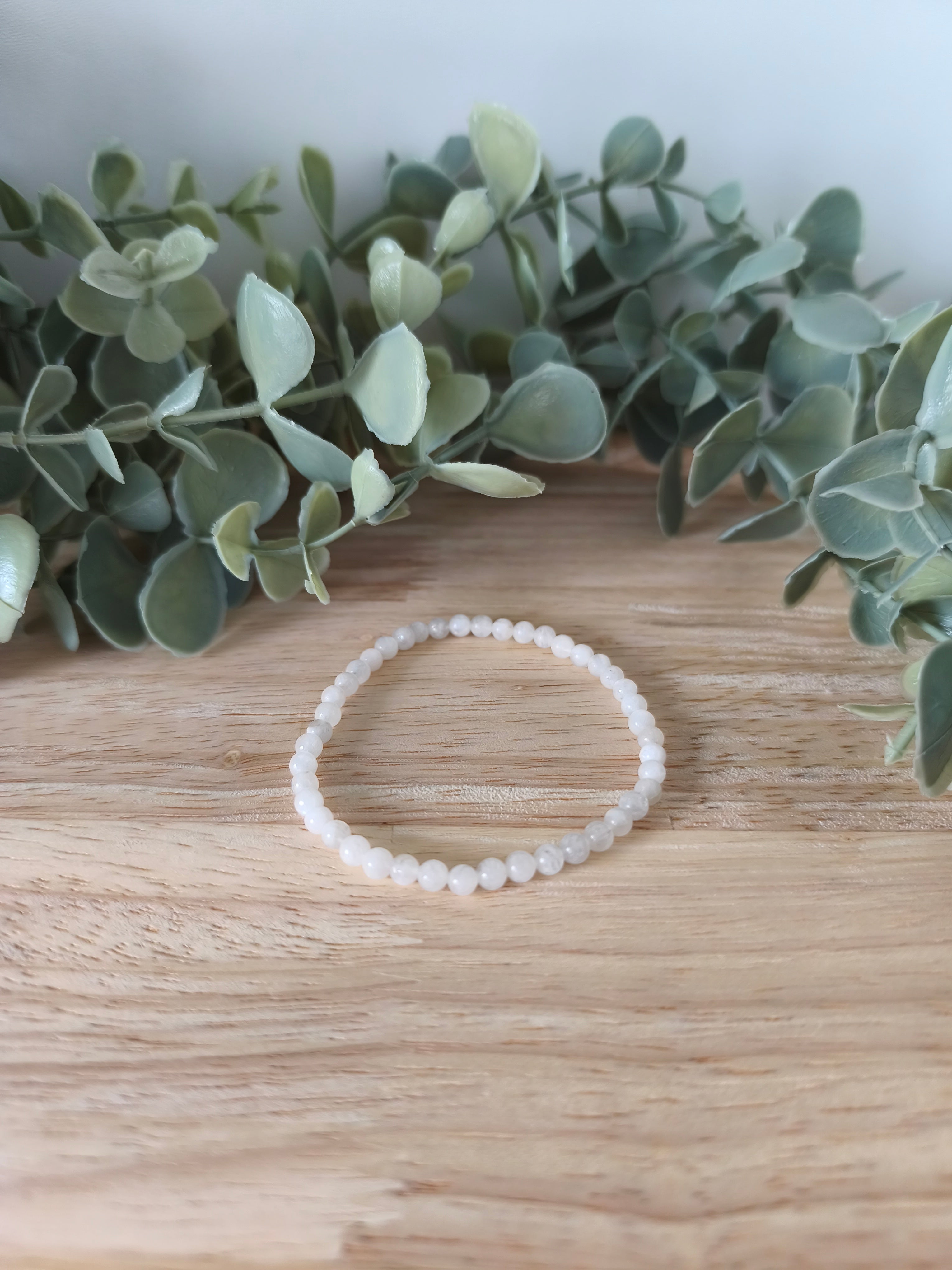 Bracelet Péristérite 4 mm – Reflets bleutés et intuition – Collection Pierre d’Exception