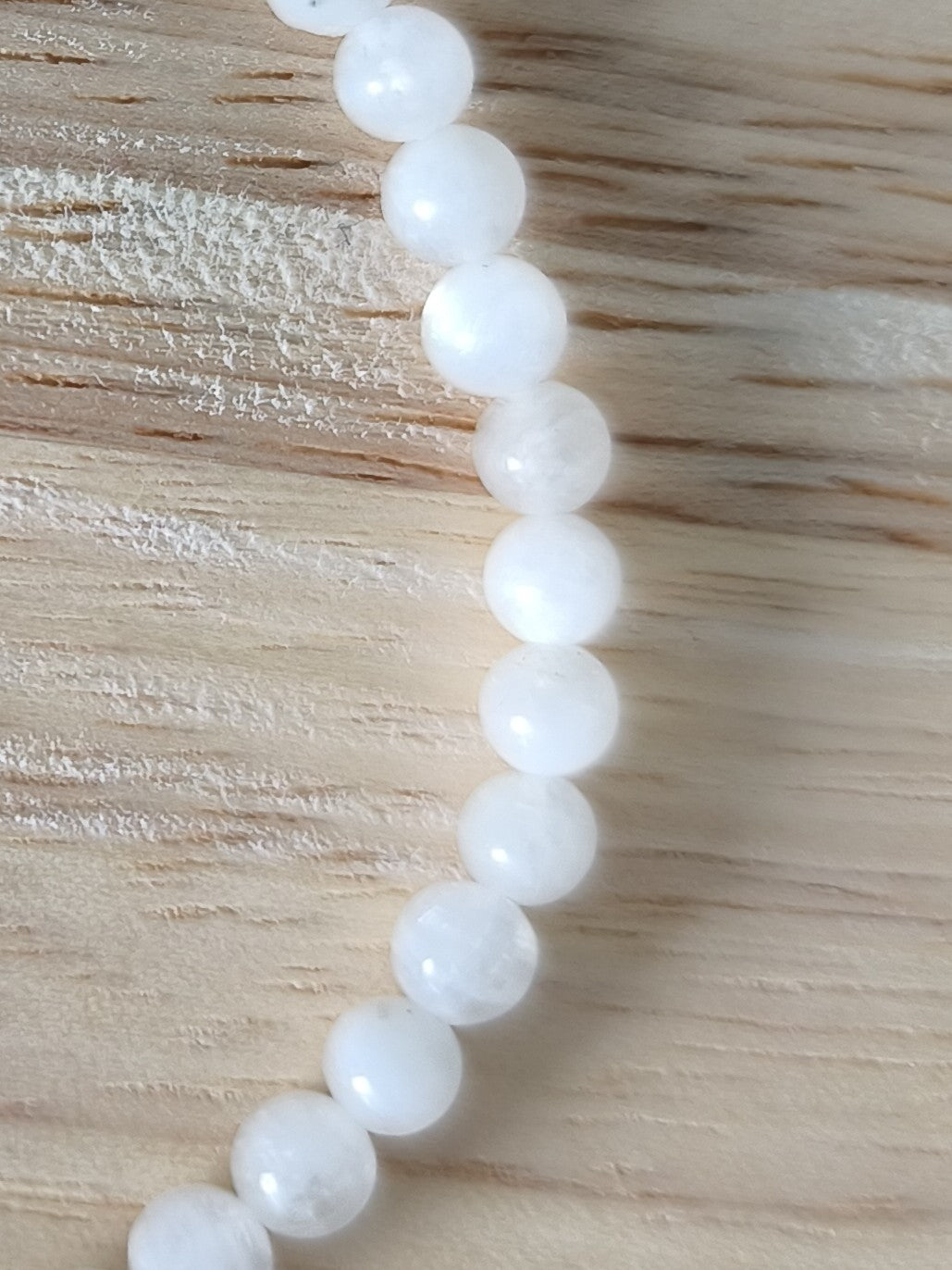 Bracelet Péristérite 4 mm – Reflets bleutés et intuition – Collection Pierre d’Exception