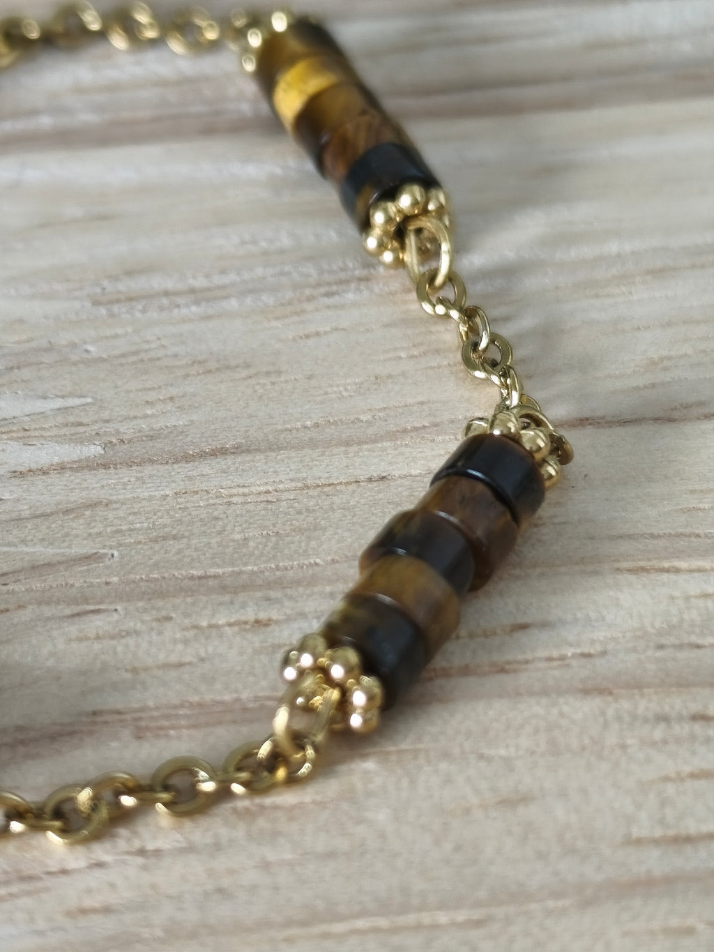 Bracelet Œil de Tigre en acier inoxydable – Protection et confiance – Collection Éclat d’Acier